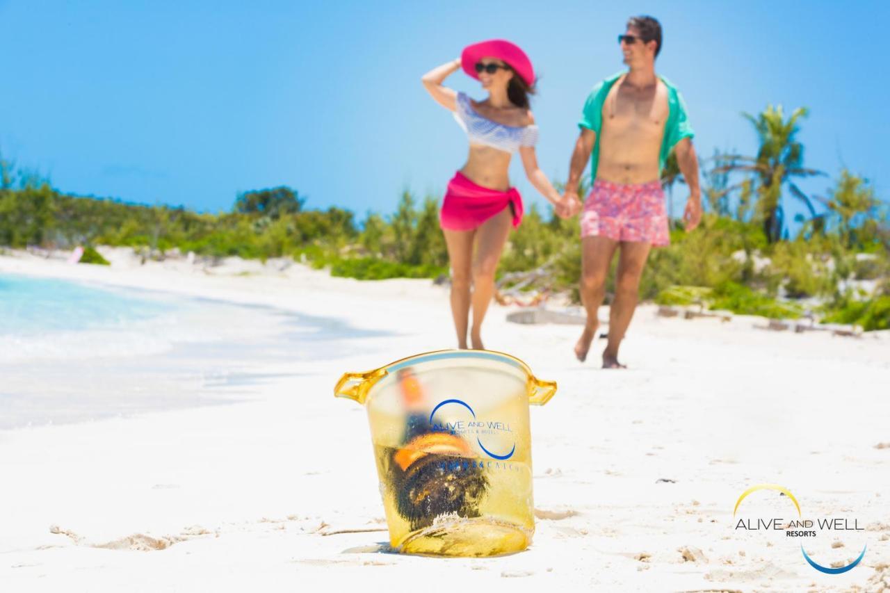 One On Marlin Resort (Adults Only) Turtle Cove Exteriör bild