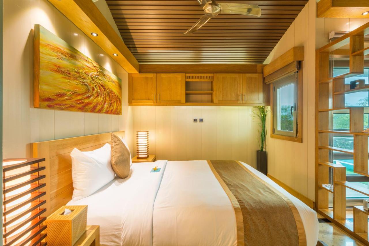 One On Marlin Resort (Adults Only) Turtle Cove Exteriör bild